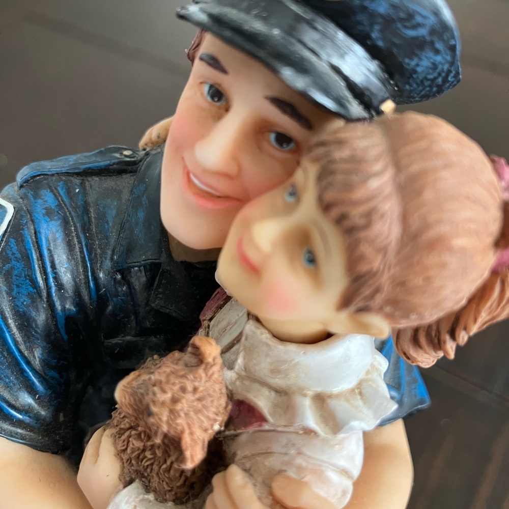 Vtg Vanmark Blue Hats of Bravery Series Daddy’s Little Girl 1999 Police - Picture 2 of 7